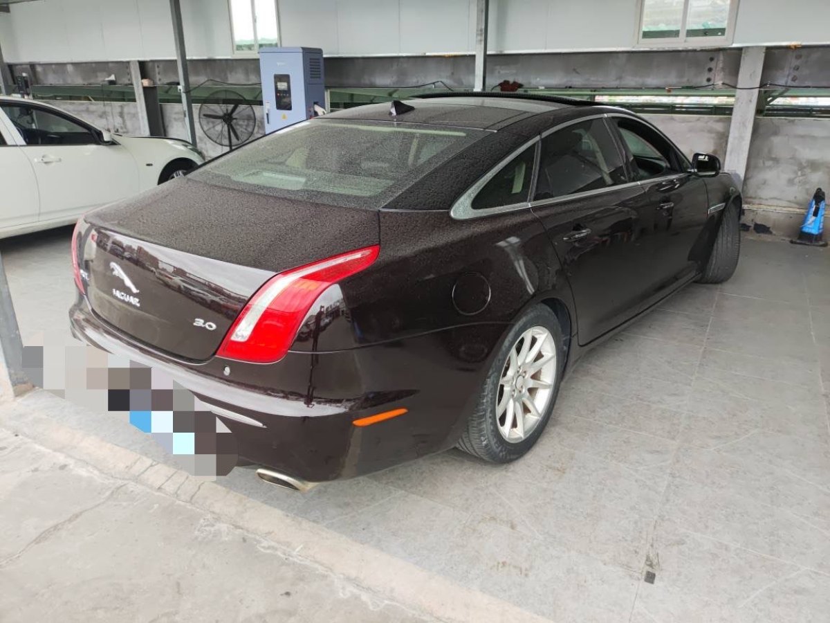 捷豹 XJ  2013款 XJL 3.0 SC 全景商務(wù)版圖片