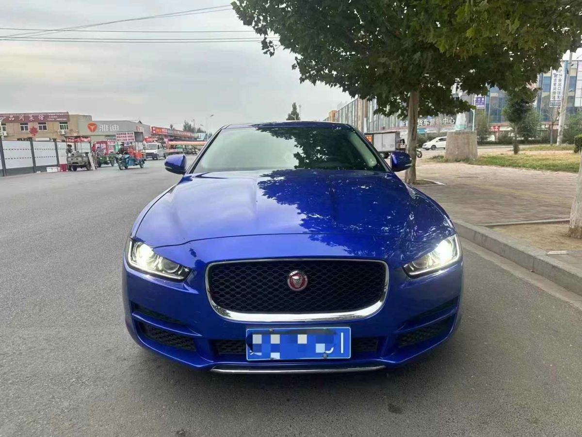 捷豹 XE  2019款 2.0T 300PS 四驅(qū)Landmark Edition圖片