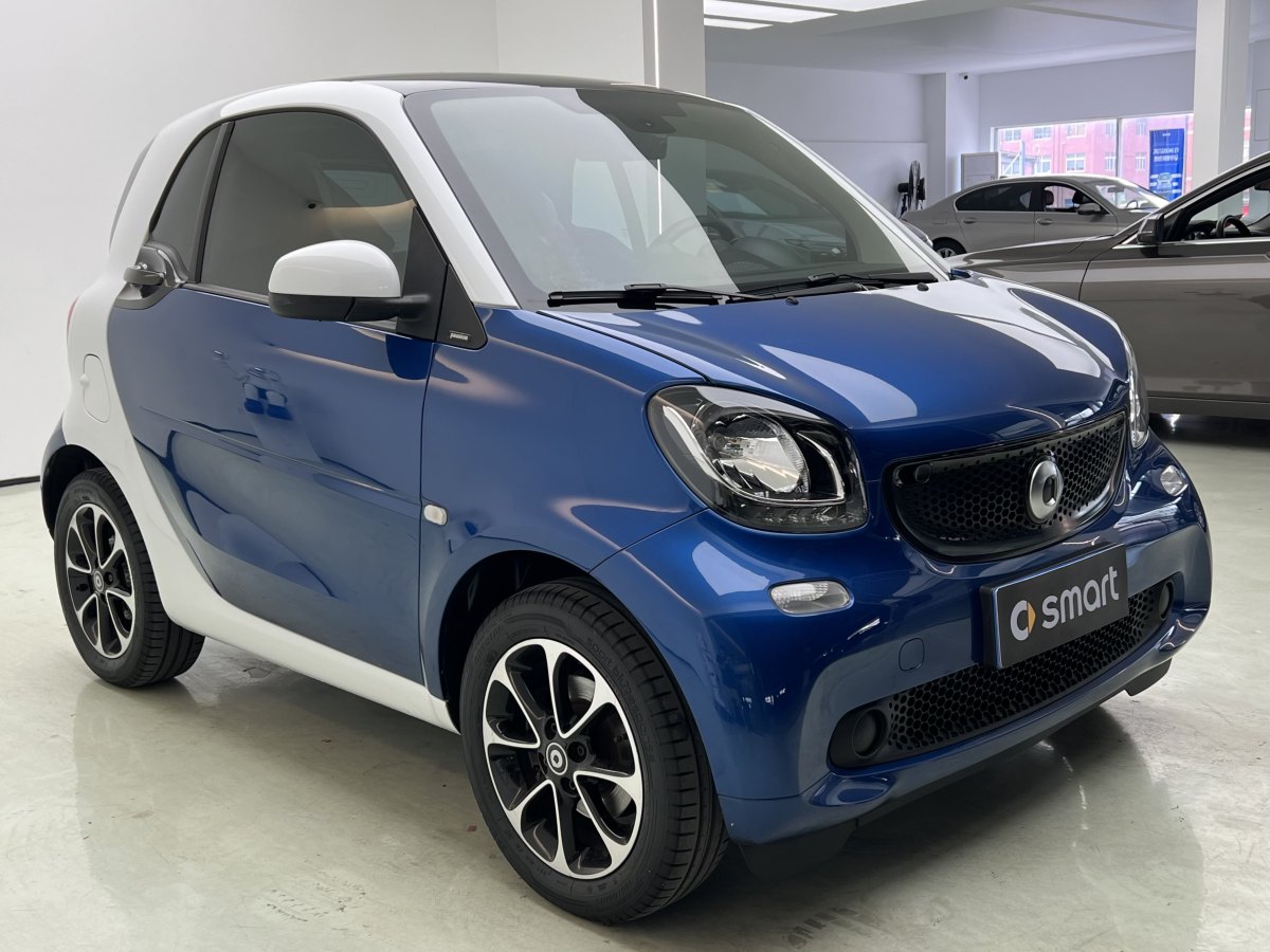 smart fortwo  2011款 1.0 MHD 硬頂激情版圖片