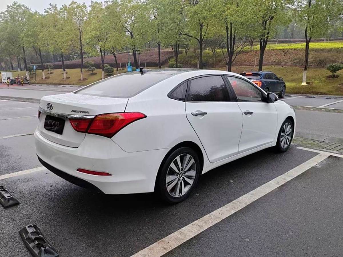 2016年1月現(xiàn)代 名圖  2014款 1.8L 自動智能型GLS