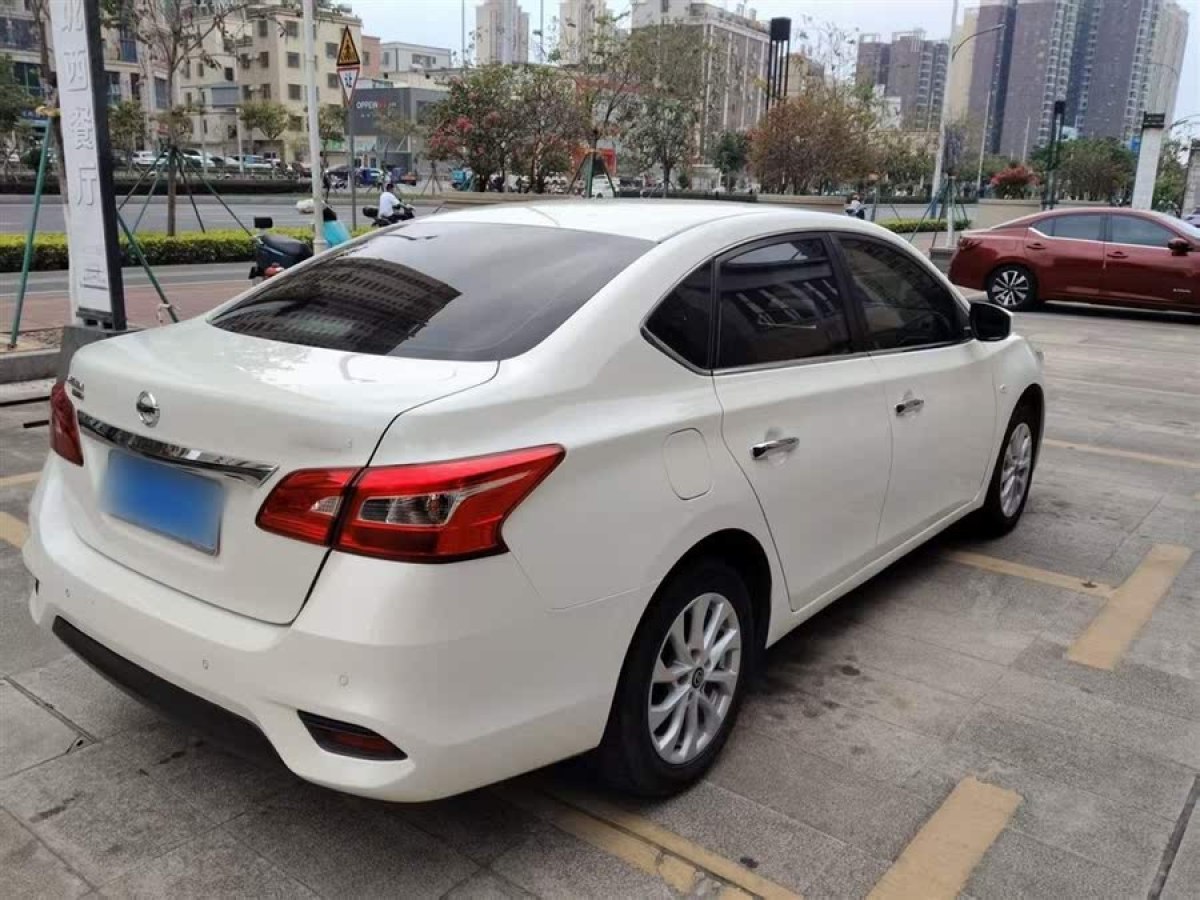 日產(chǎn) 軒逸  2019款  經(jīng)典 1.6XL CVT豪華版圖片