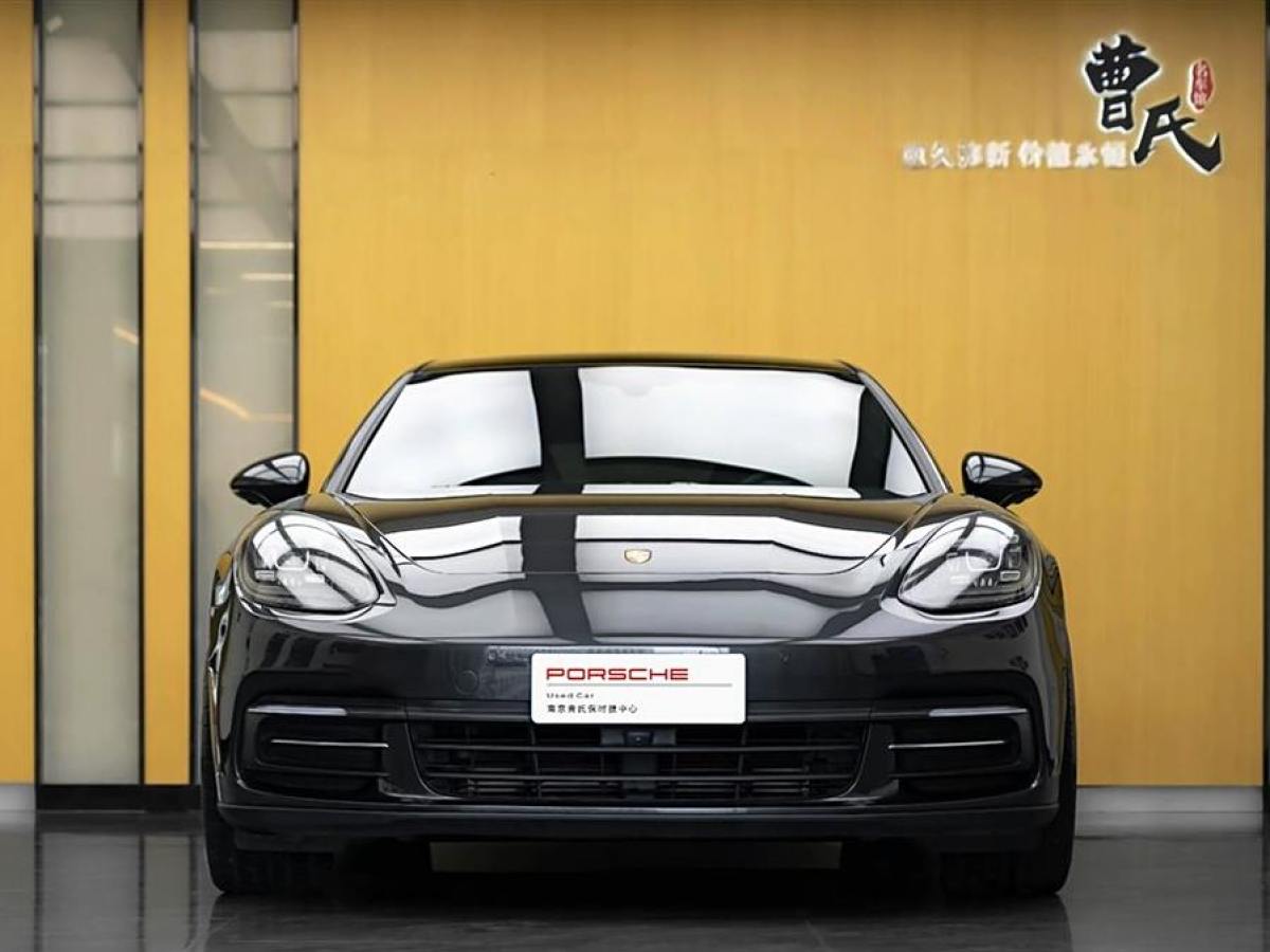 2018年9月保時捷 Panamera新能源  2017款 Panamera 4 E-Hybrid 行政加長版 2.9T