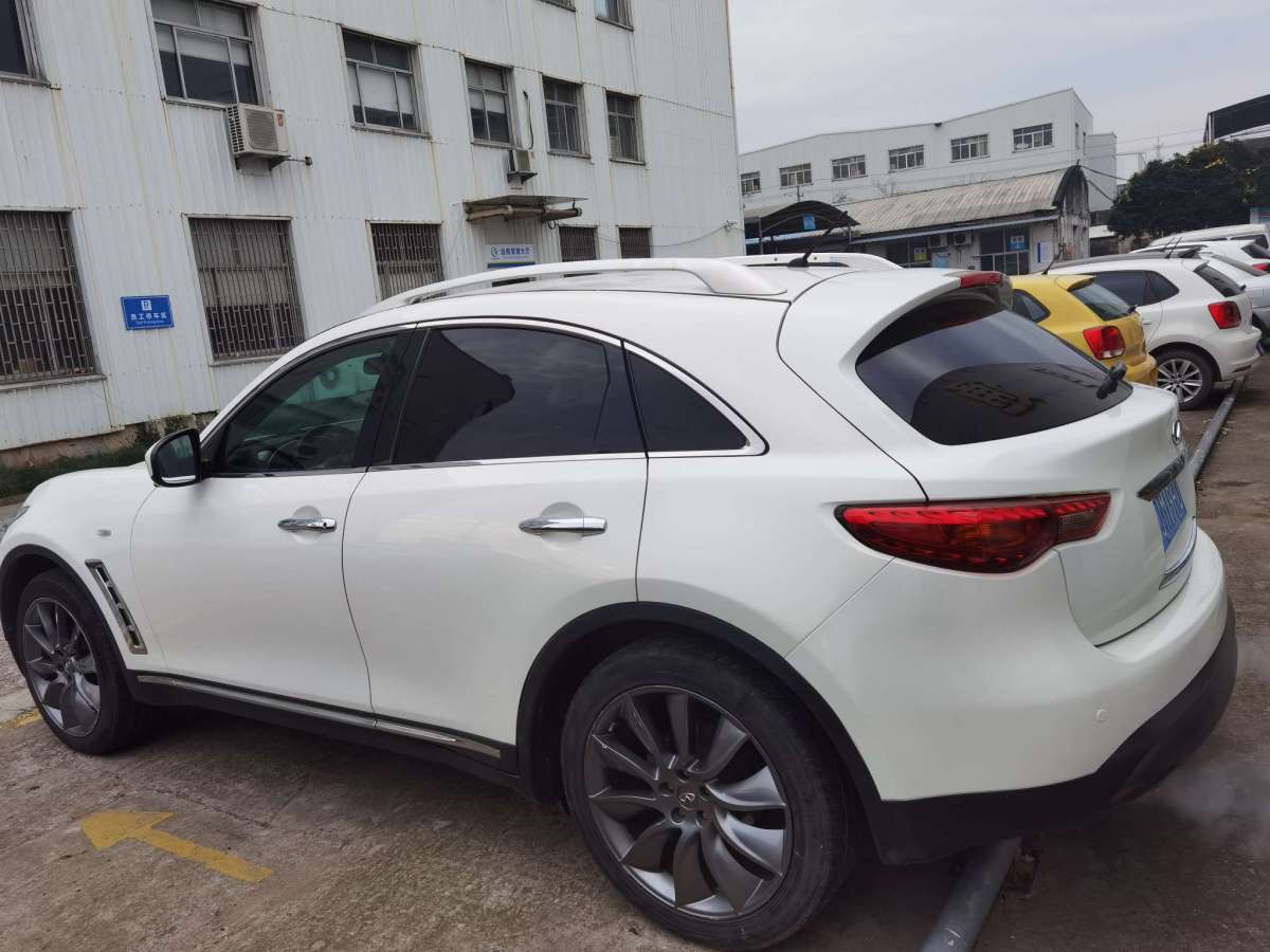 英菲尼迪 qx70 2013款 3.7l 超越版圖片