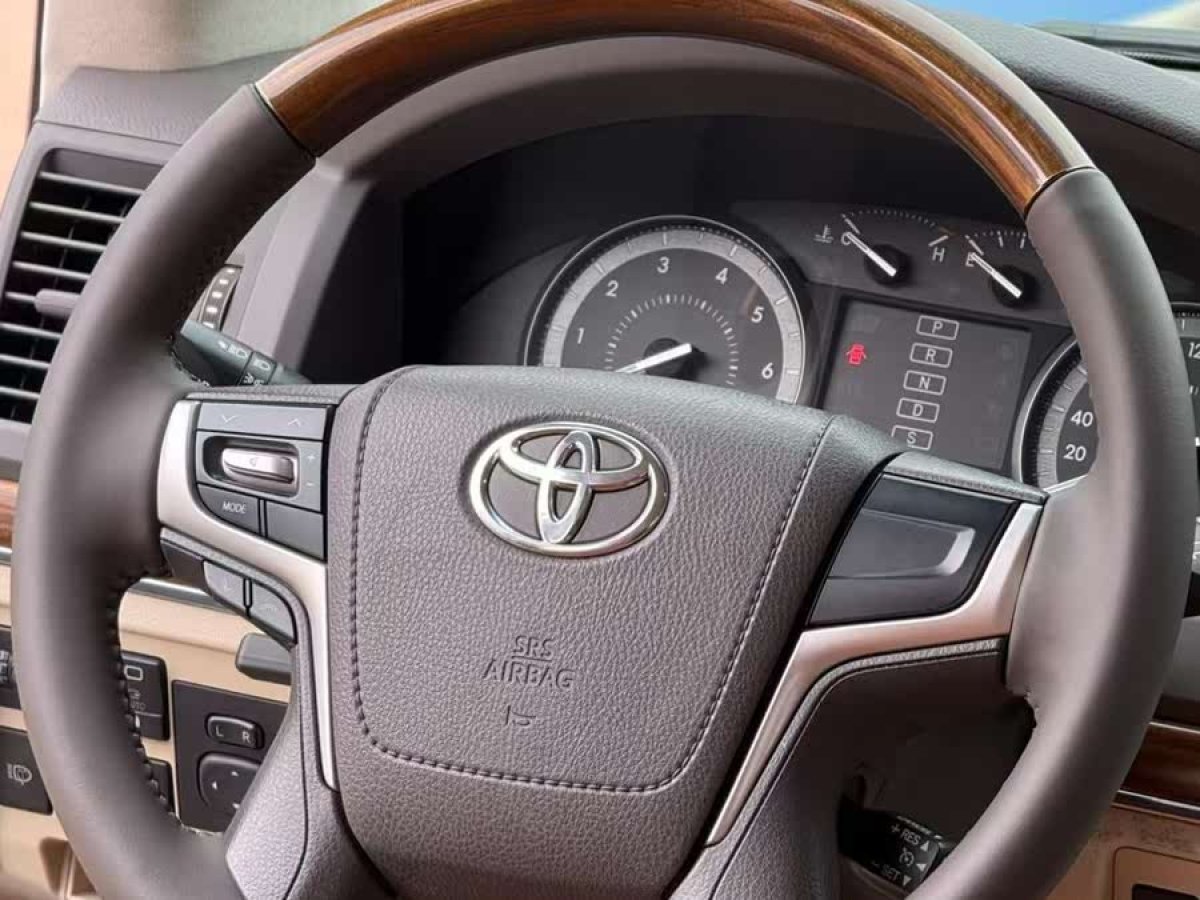 豐田 蘭德酷路澤  2016款 4.0L 中東版圖片