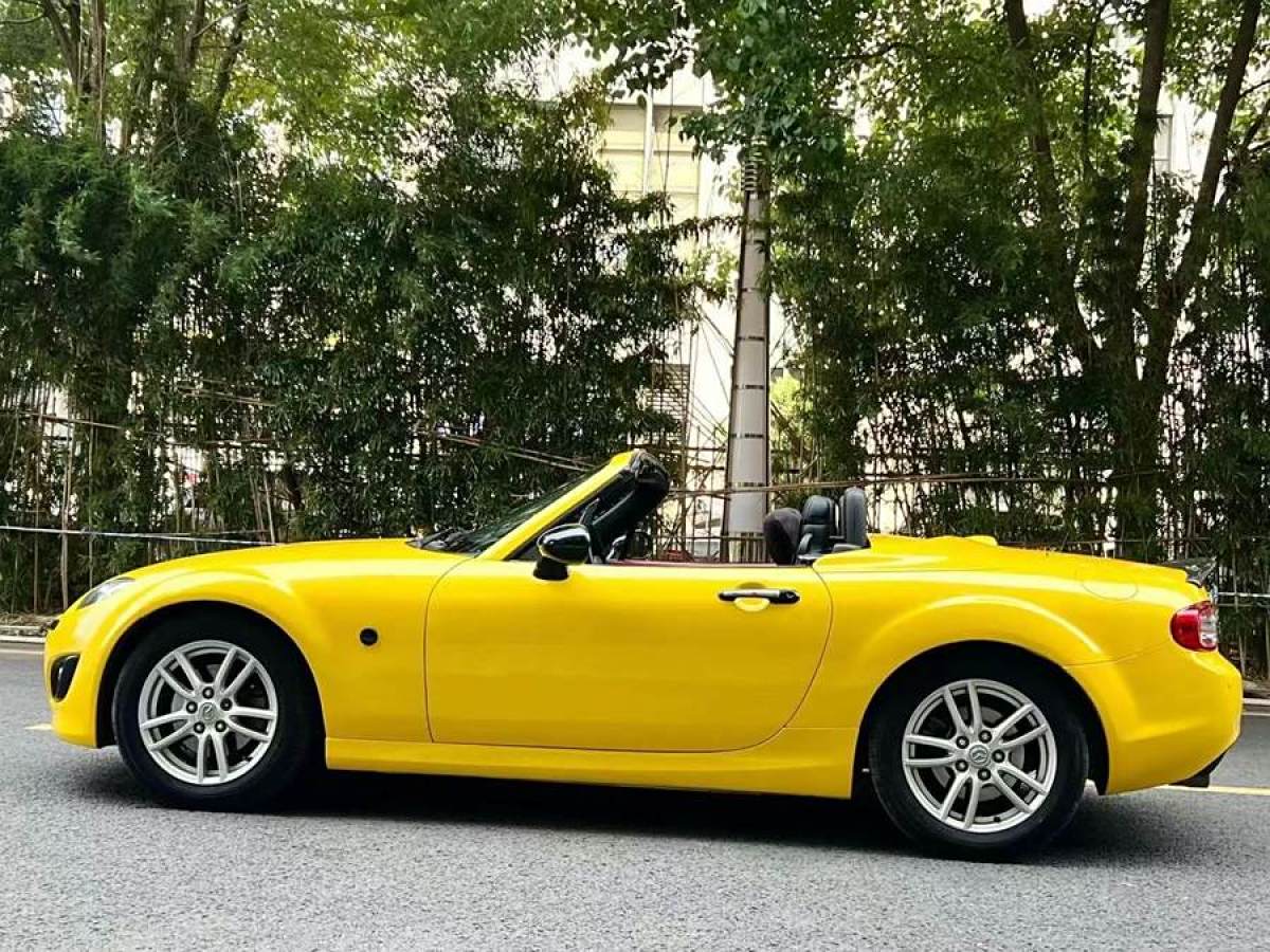 2009年12月馬自達(dá) MX-5  2009款 2.0