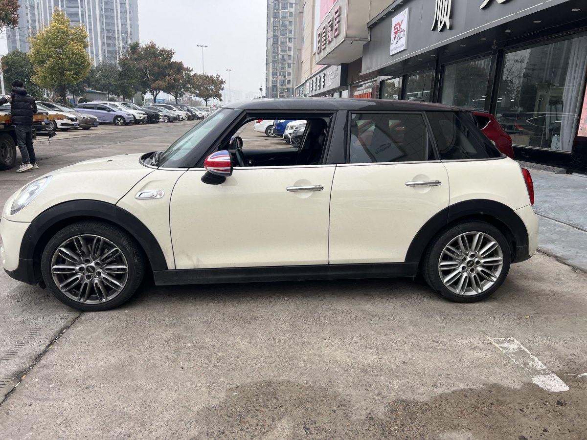 MINI MINI  2016款 2.0T COOPER S 五門版圖片