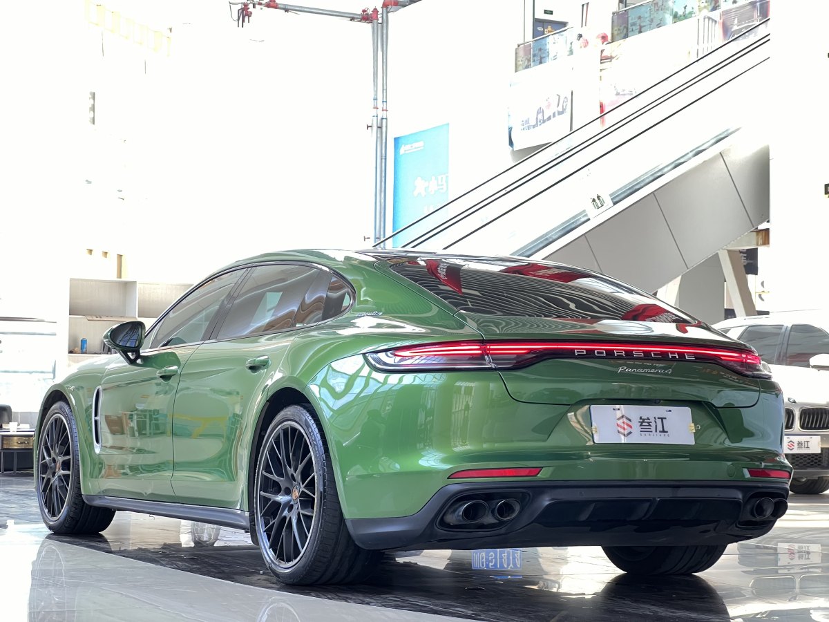 保時(shí)捷 Panamera  2021款 Panamera 4 行政加長(zhǎng)版 2.9T圖片