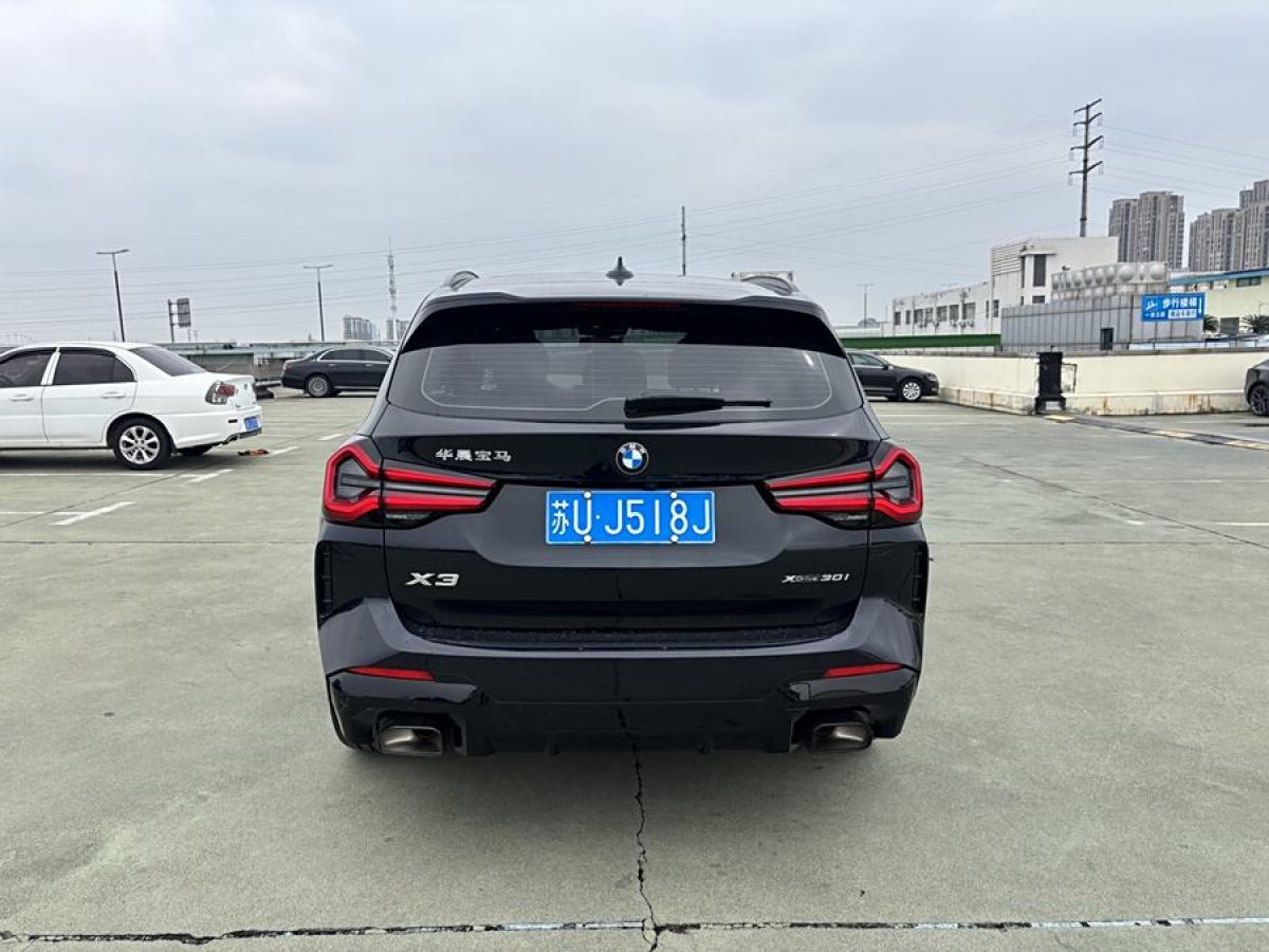 寶馬 寶馬X3  2023款 xDrive30i 領(lǐng)先型 M曜夜套裝圖片