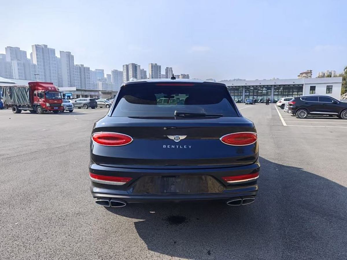 賓利 添越  2022款 4.0T V8圖片