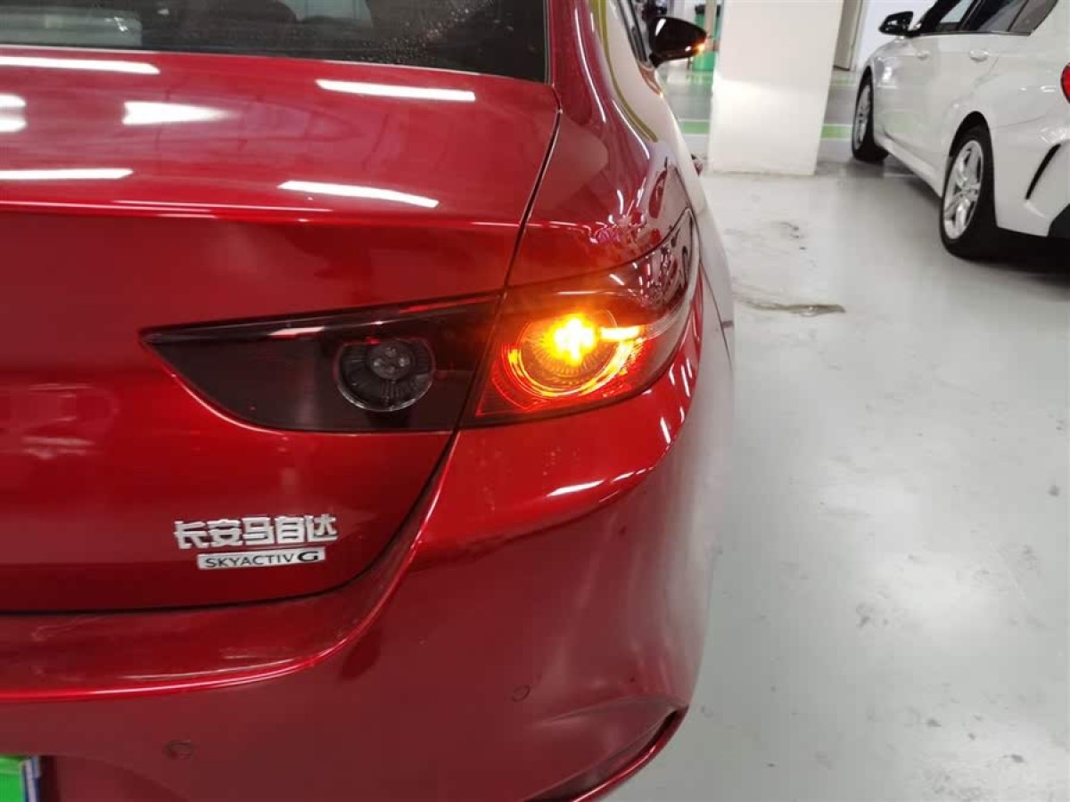 馬自達(dá) 馬自達(dá)3 Axela昂克賽拉  2021款 2.0L 自動(dòng)質(zhì)雅版圖片