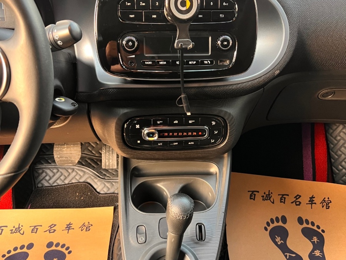 smart fortwo  2015款 1.0L 52千瓦硬頂激情版圖片