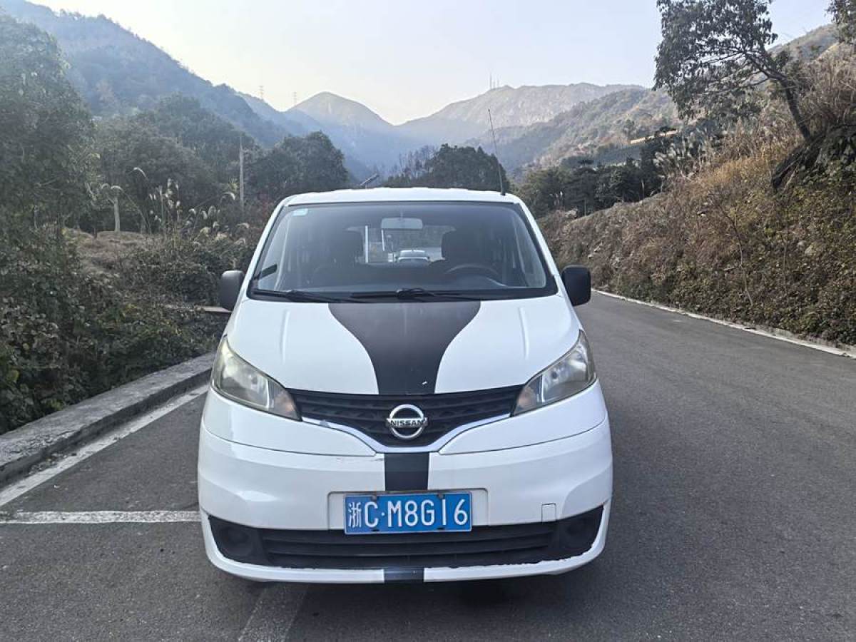 日產(chǎn) NV200  2011款 1.6L 232座 尊雅型圖片