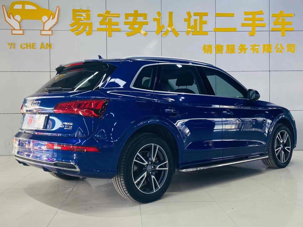 奧迪 奧迪Q5L  2018款 40 TFSI 榮享時(shí)尚型圖片