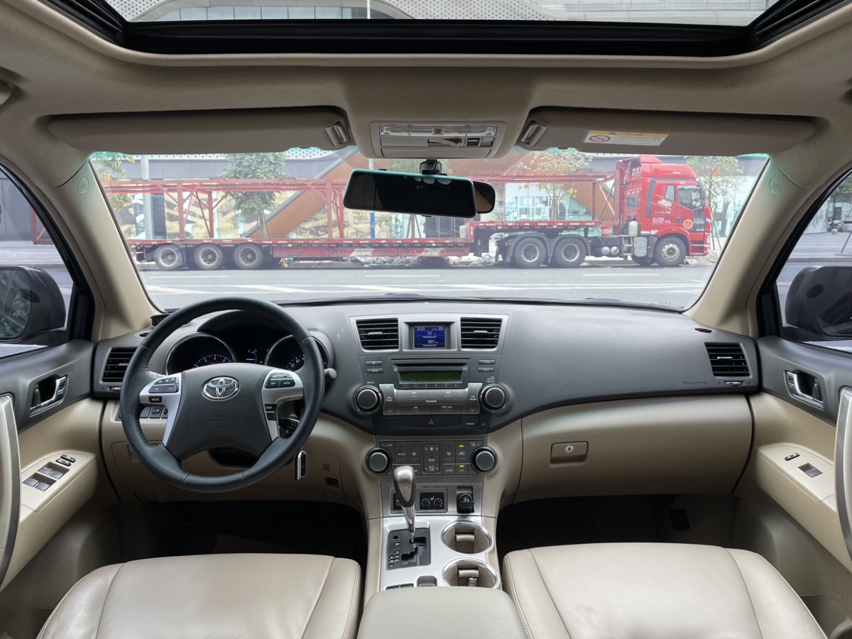2014年6月丰田 汉兰达  2012款 3.5L 四驱7座豪华版