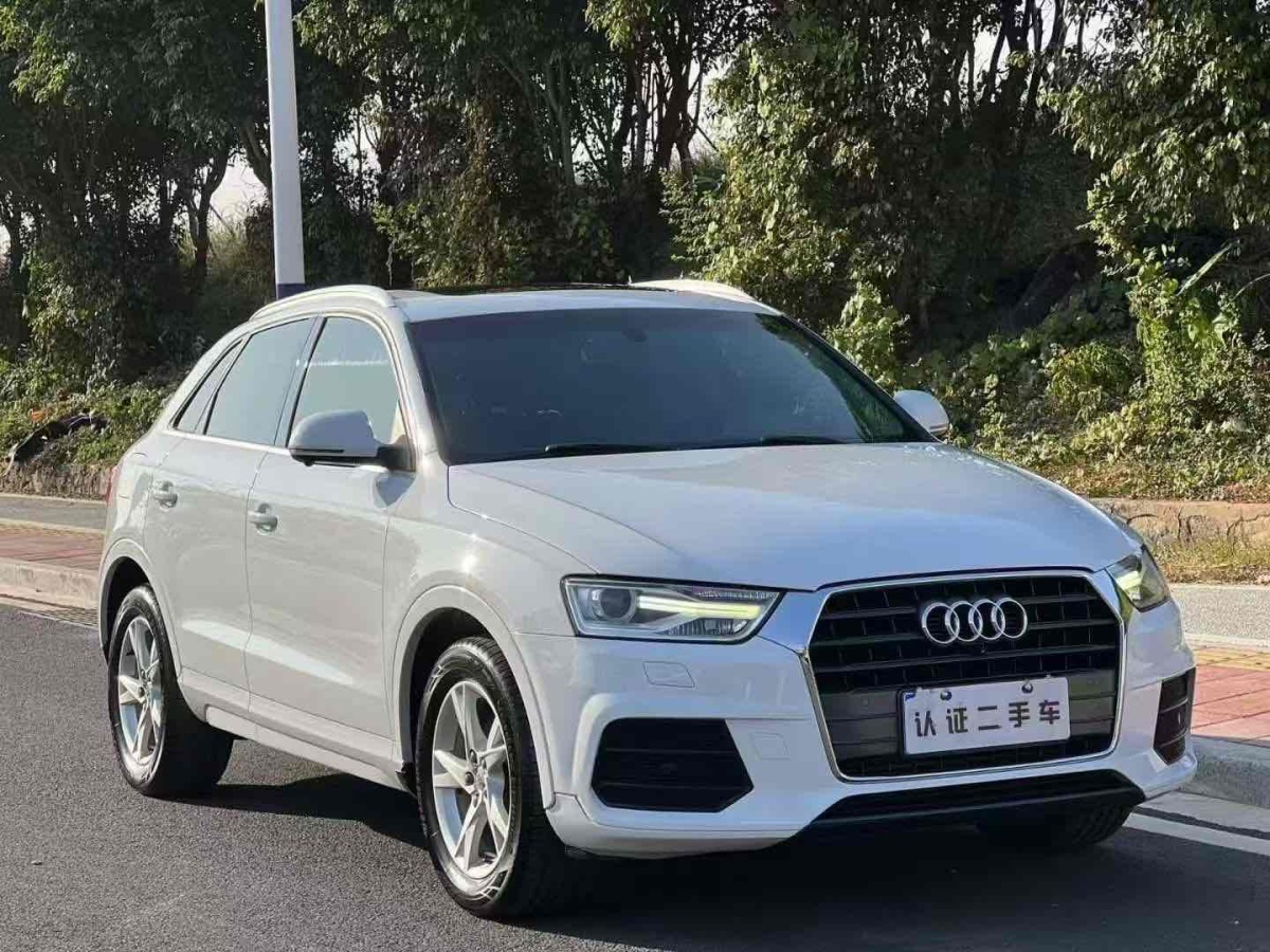 奧迪 奧迪Q3  2017款 35 TFSI 時(shí)尚型圖片