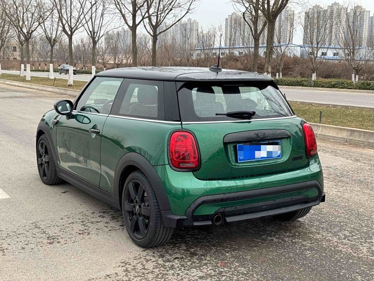 MINI MINI  2023款 改款 1.5T COOPER 藝術(shù)家圖片