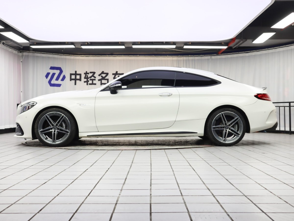 奔馳 奔馳C級(jí)AMG  2019款 AMG C 63 轎跑車圖片