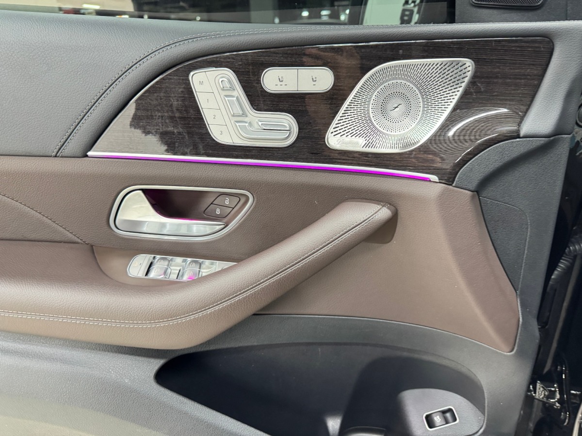 奔馳 奔馳GLS  2021款 改款 GLS 450 4MATIC 時(shí)尚型圖片