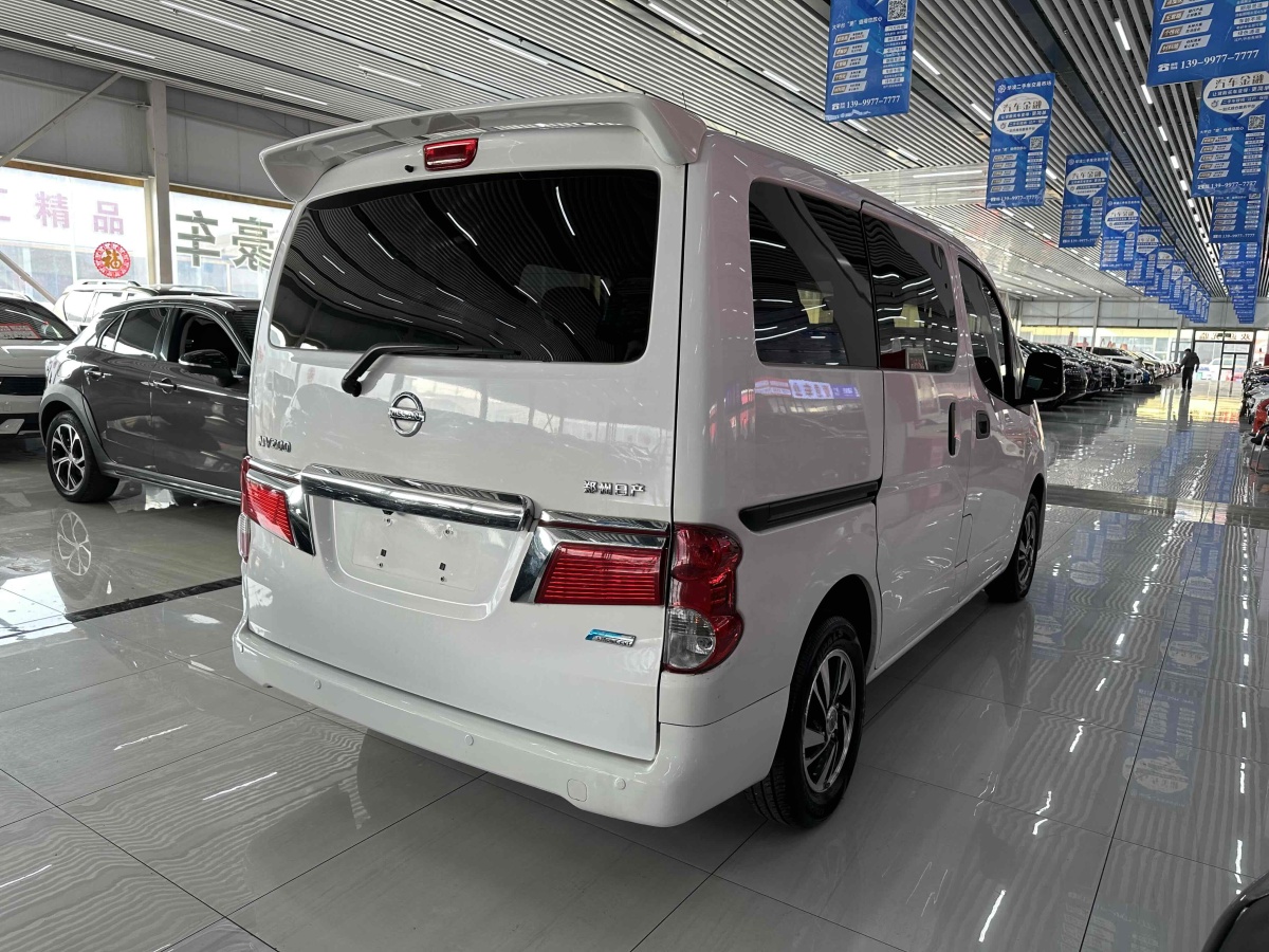 日產(chǎn) NV200  2016款 改款 1.6L CVT豪華型圖片