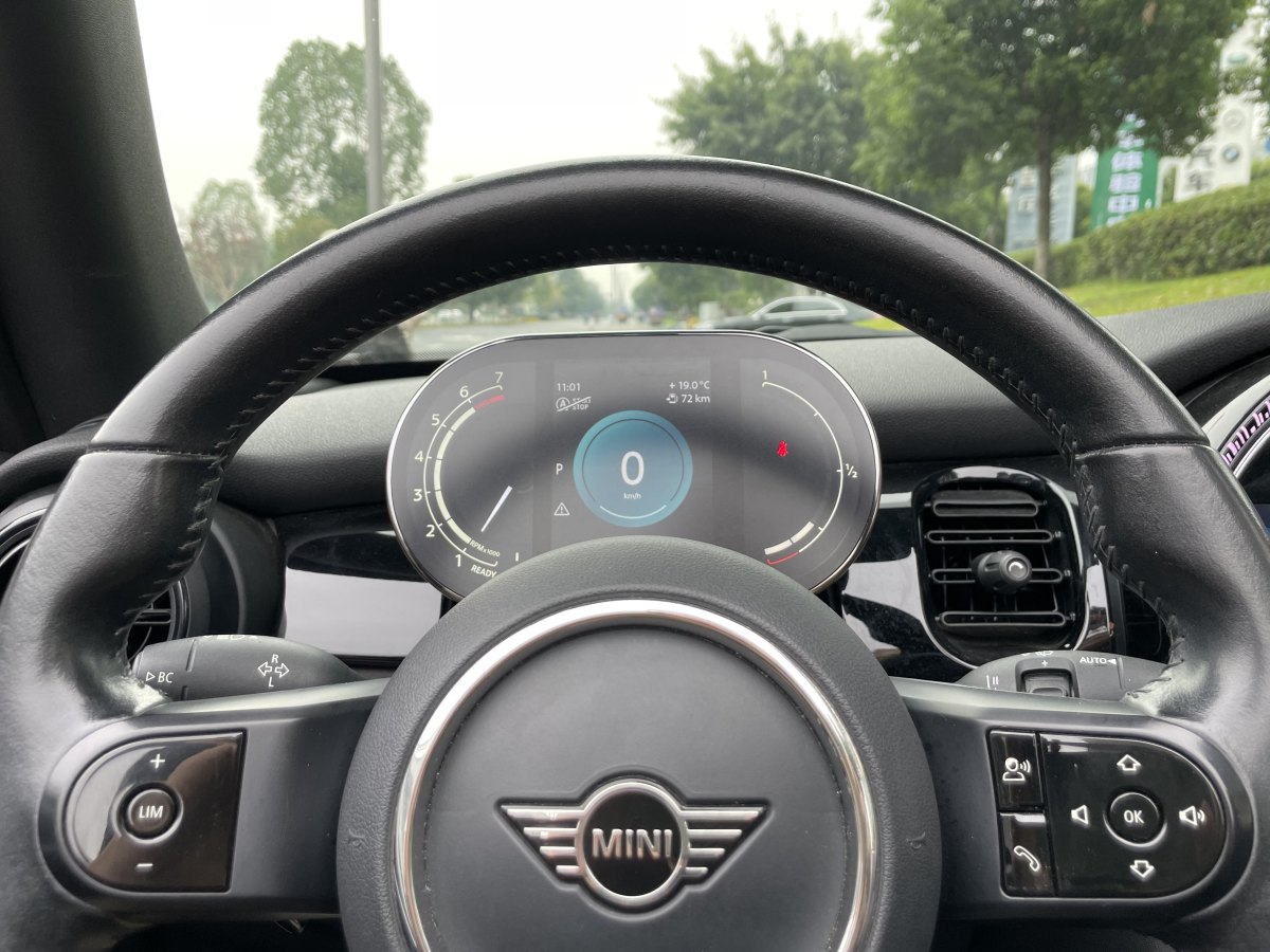 MINI MINI  2022款 改款 1.5T COOPER CABRIO 经典派图片