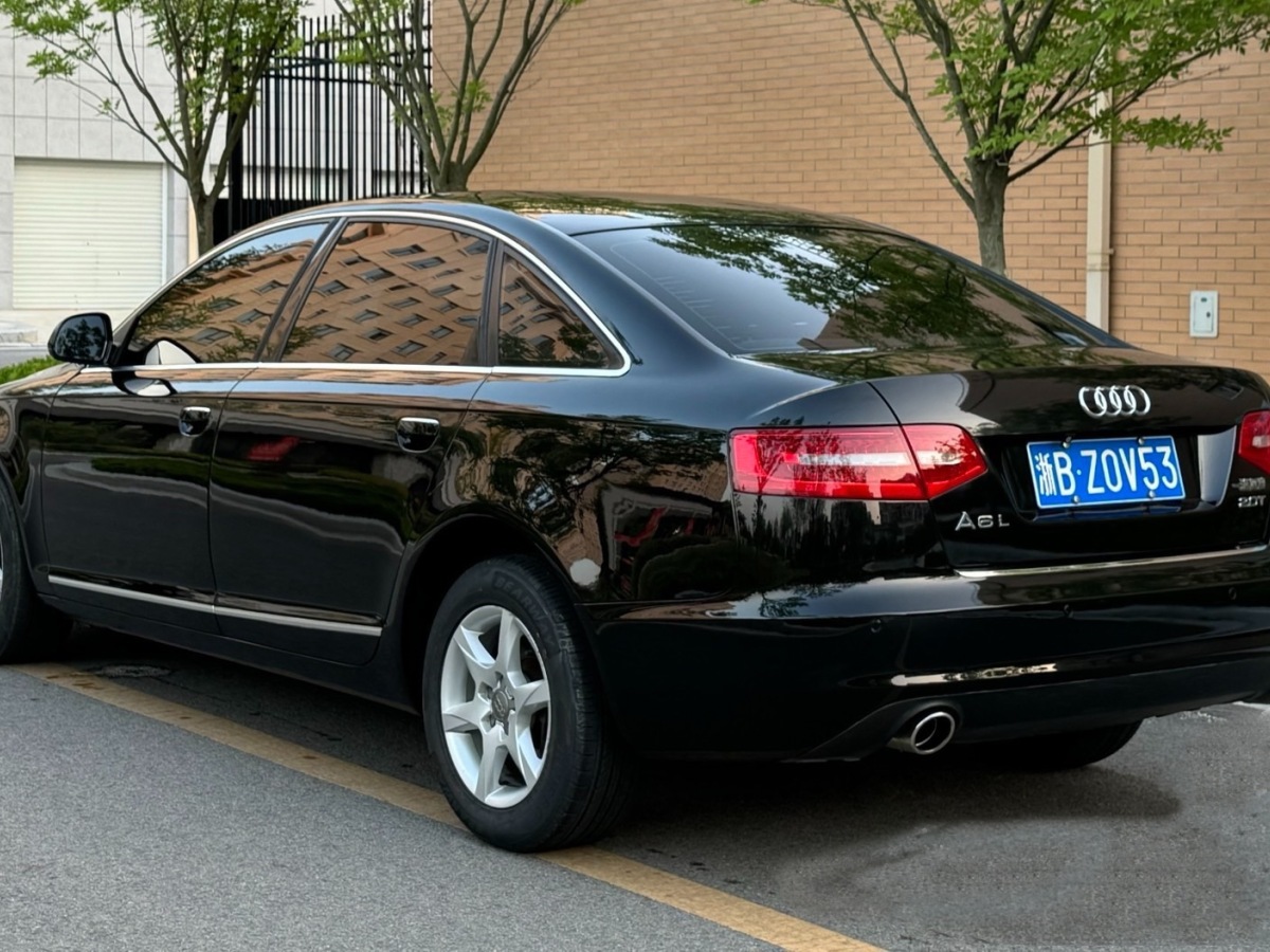 奧迪 奧迪A6L  2009款 2.0 TFSI 自動(dòng)標(biāo)準(zhǔn)型圖片