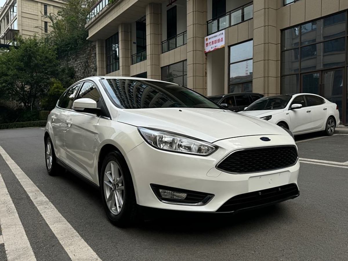 福特 ?？怂? 2015款 兩廂 EcoBoost 180 自動精英型圖片