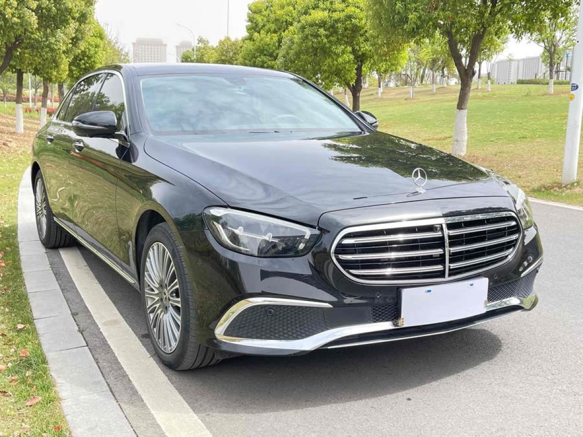 奔馳 奔馳E級(jí)  2021款 改款 E 300 L 時(shí)尚型圖片