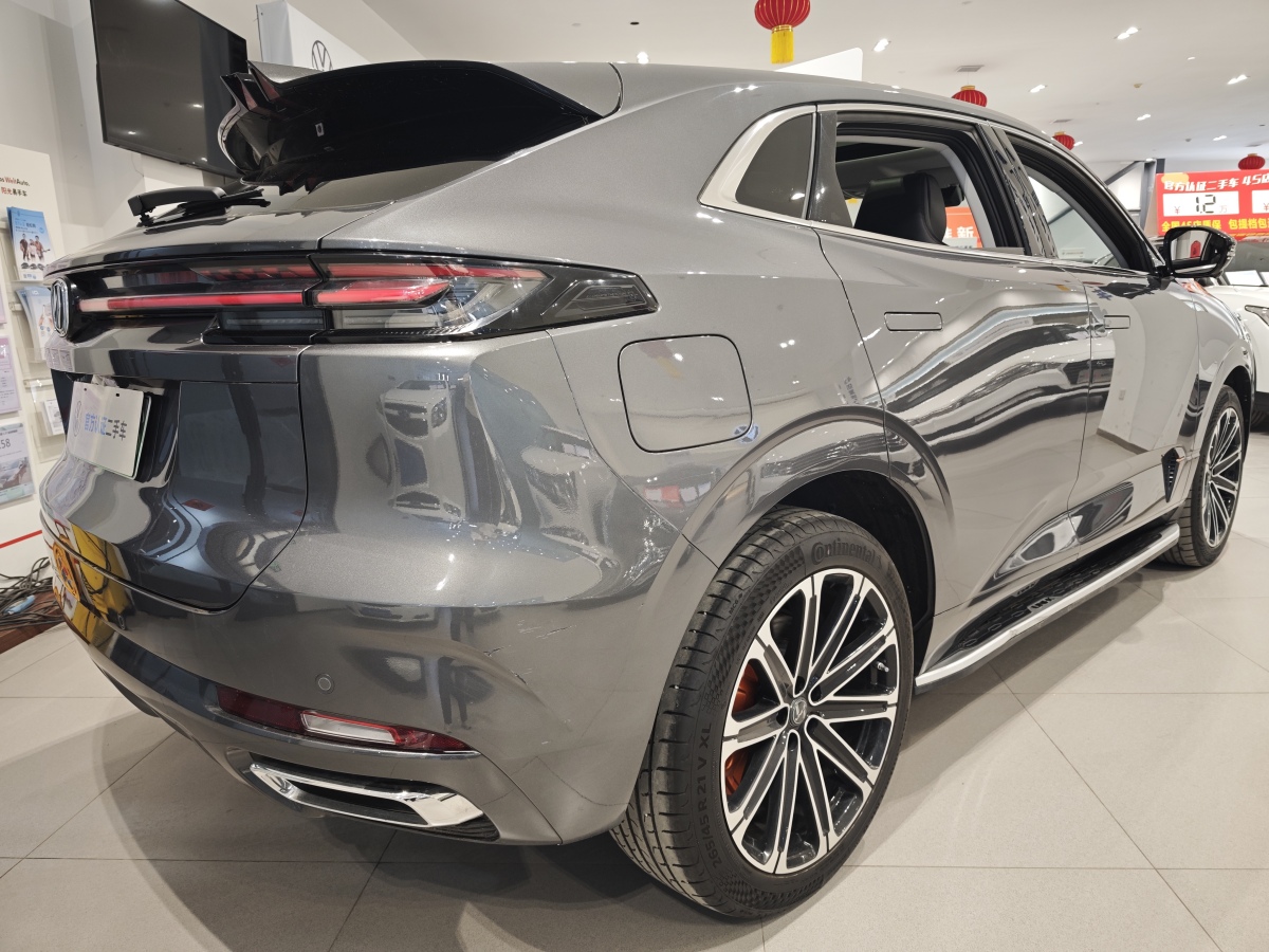 長(zhǎng)安 長(zhǎng)安UNI-K新能源  2022款 藍(lán)鯨iDD 130km 1.5T 尊貴型圖片