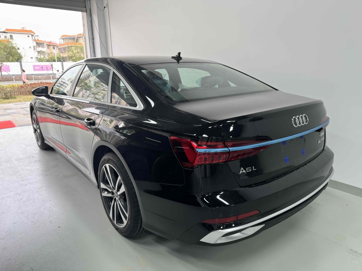 奧迪 奧迪A6L  2025款 40 TFSI 豪華動感型圖片