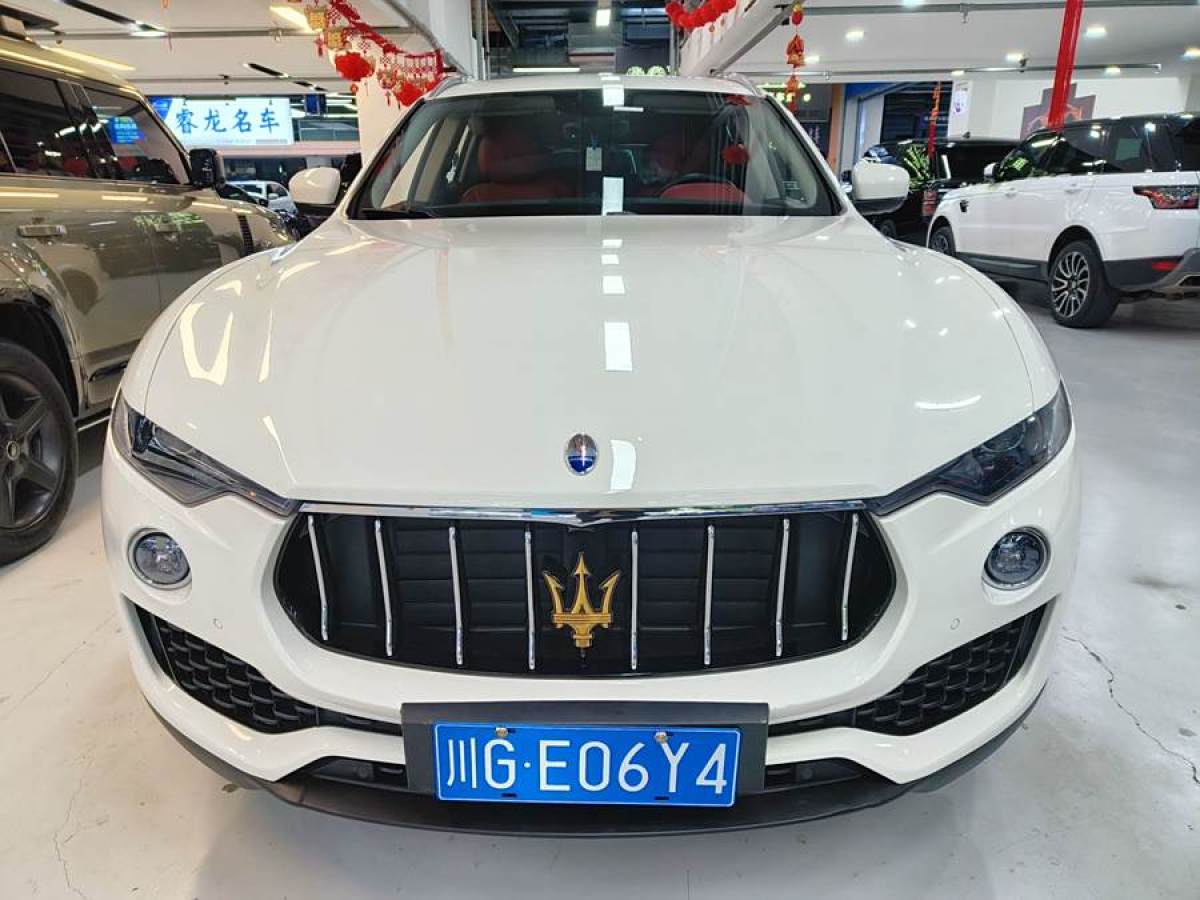 瑪莎拉蒂 Levante  2018款 3.0T 350Hp 標(biāo)準(zhǔn)版圖片