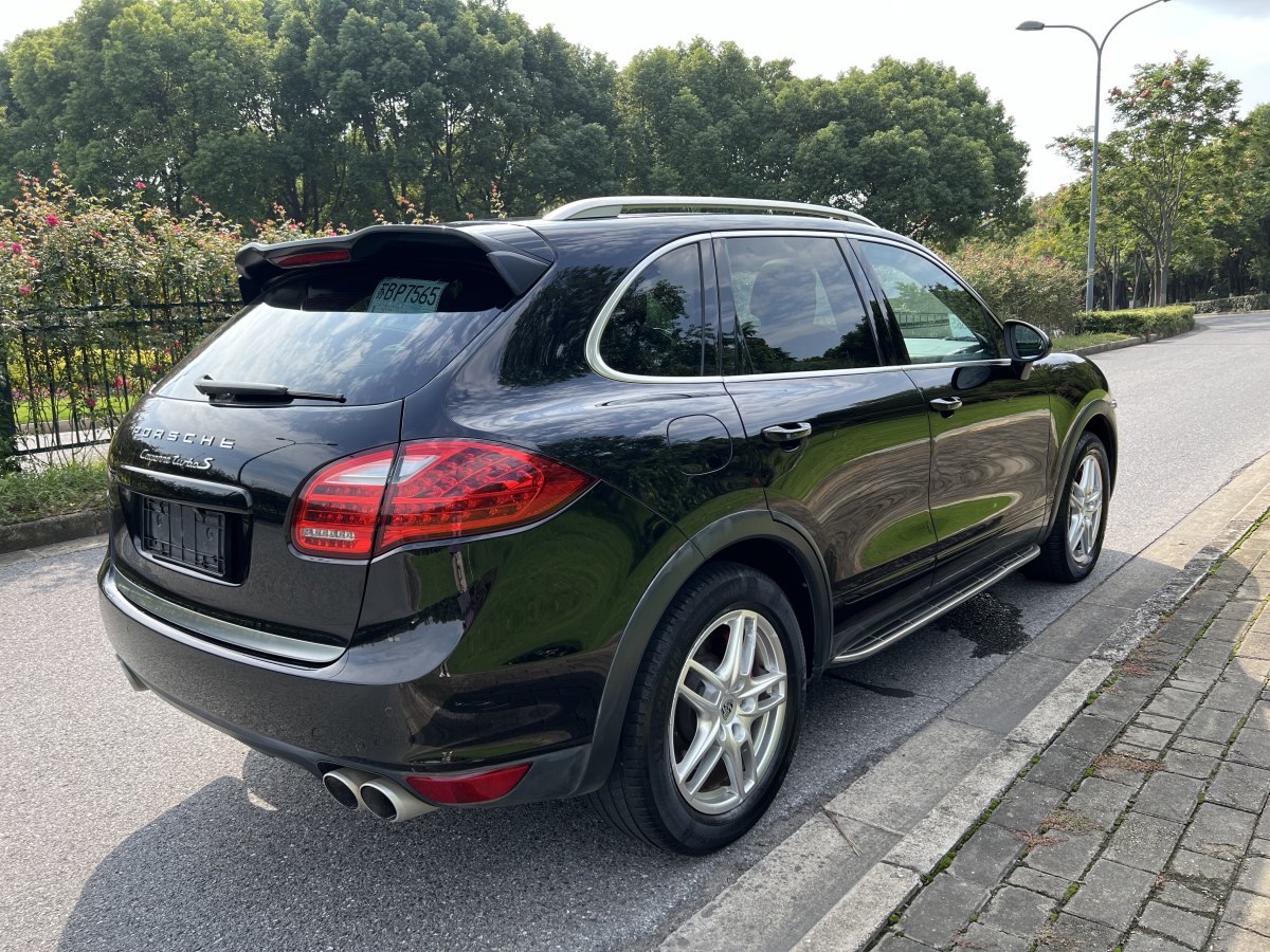 2013年6月保時捷 Cayenne  2013款 Cayenne Turbo S 4.8T