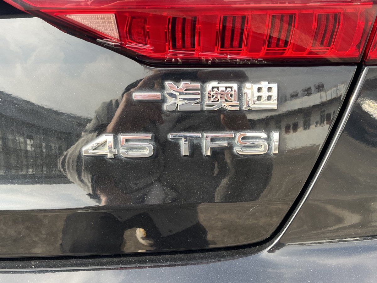 奧迪 奧迪A6L  2021款 45 TFSI 臻選動感型圖片