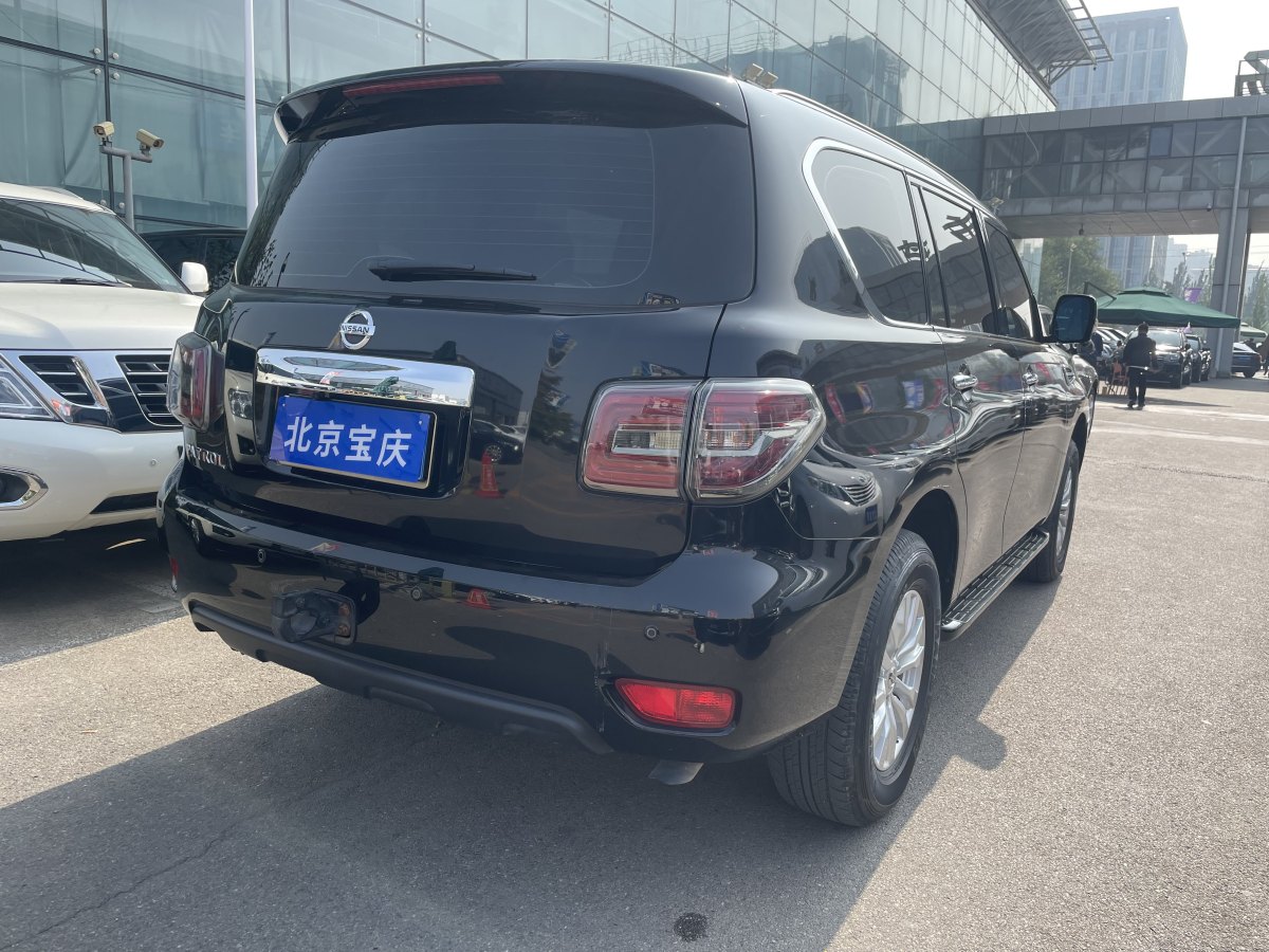 日產(chǎn) 途樂(lè)  2018款 4.0L 領(lǐng)英型圖片