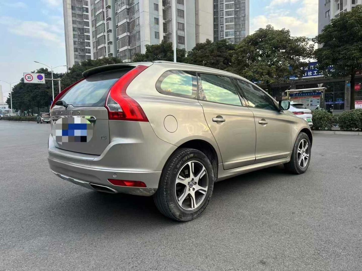 沃爾沃 XC60  2014款 2.0T T5 個性運(yùn)動版(改款)圖片