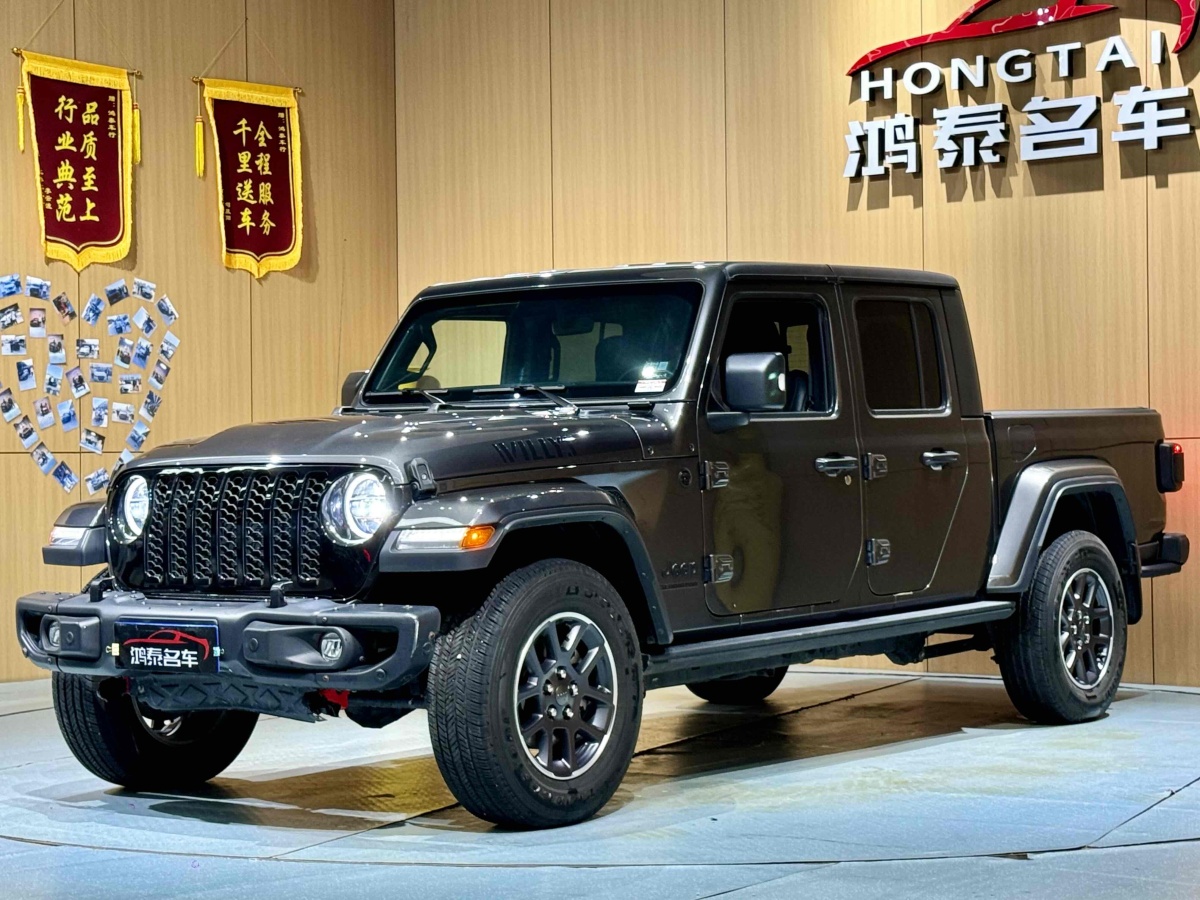 2023年2月Jeep 角斗士  2022款 3.6L 先行版