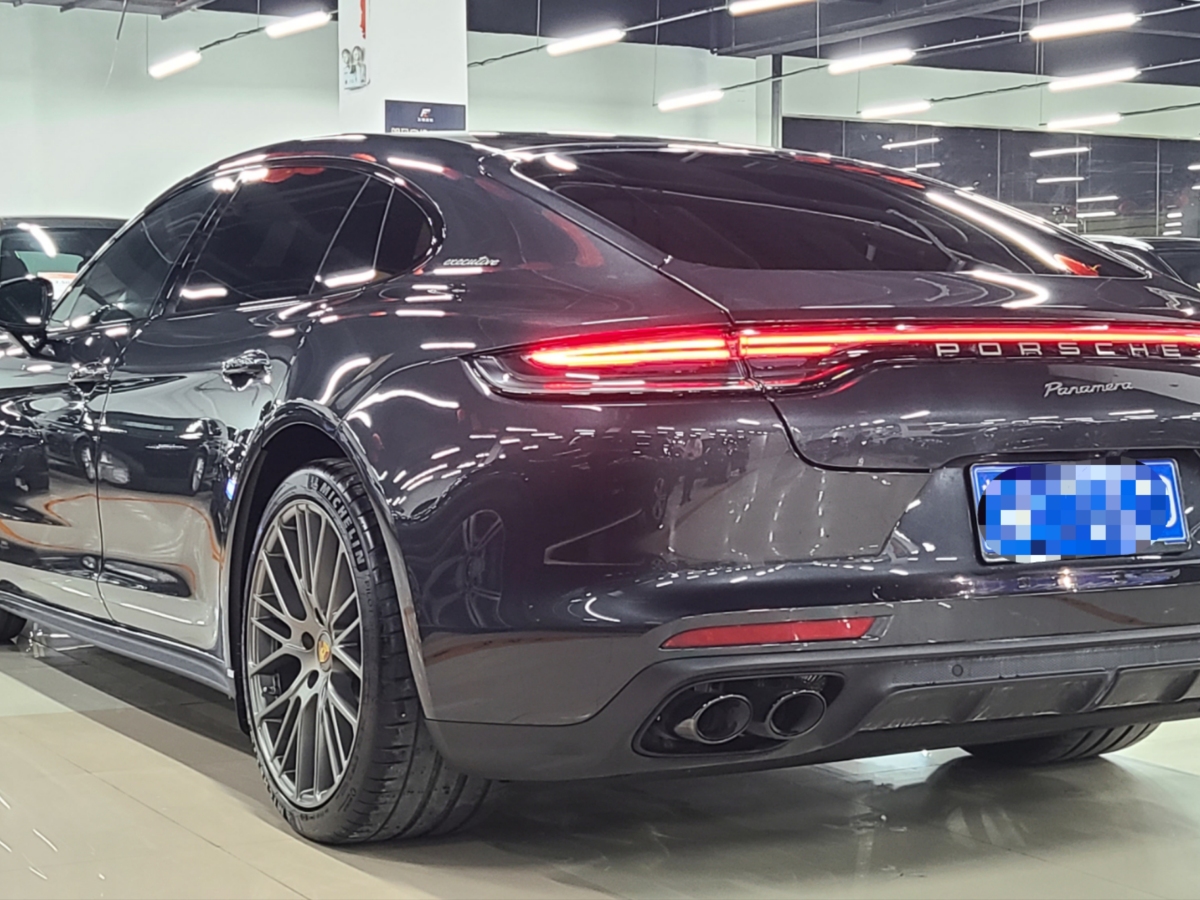 保時(shí)捷 Panamera  2023款 Panamera 行政加長(zhǎng)版 2.9T圖片