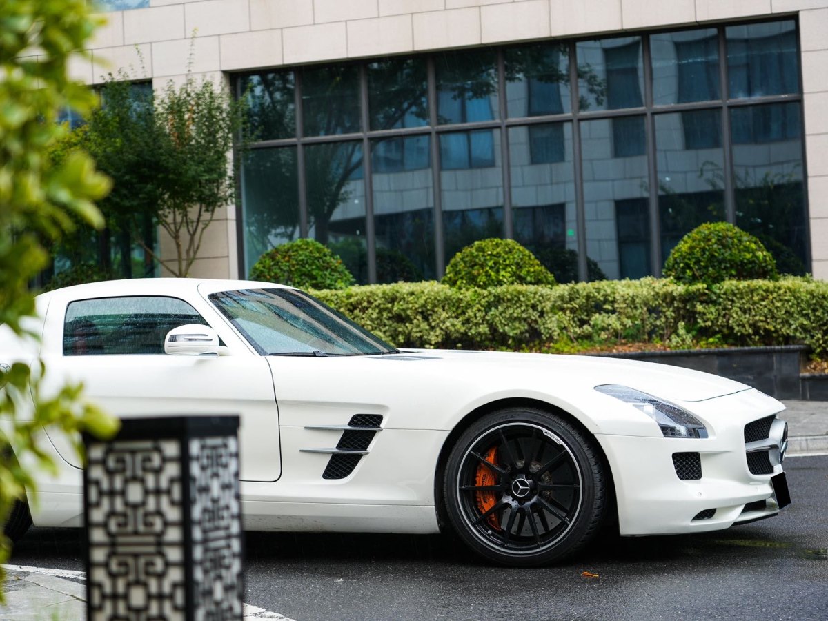 2013年6月奔馳 奔馳SLS級(jí)AMG  2011款 SLS AMG