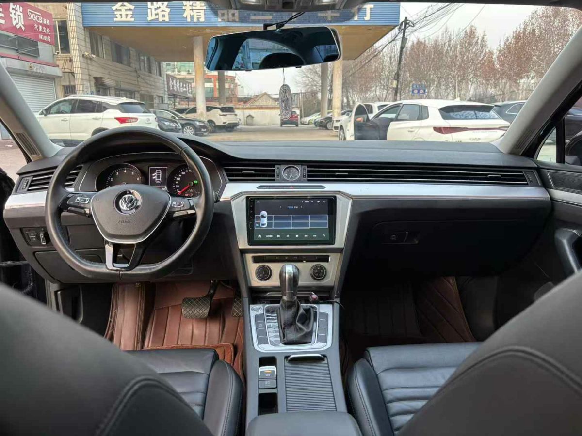 大眾 邁騰  2019款 280TSI DSG 領(lǐng)先型圖片