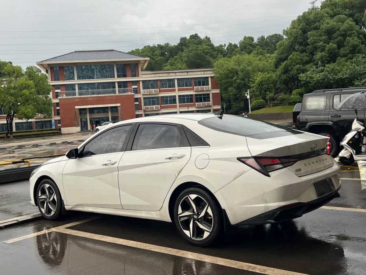現(xiàn)代 伊蘭特  2023款 1.5L CVT GLX精英版圖片