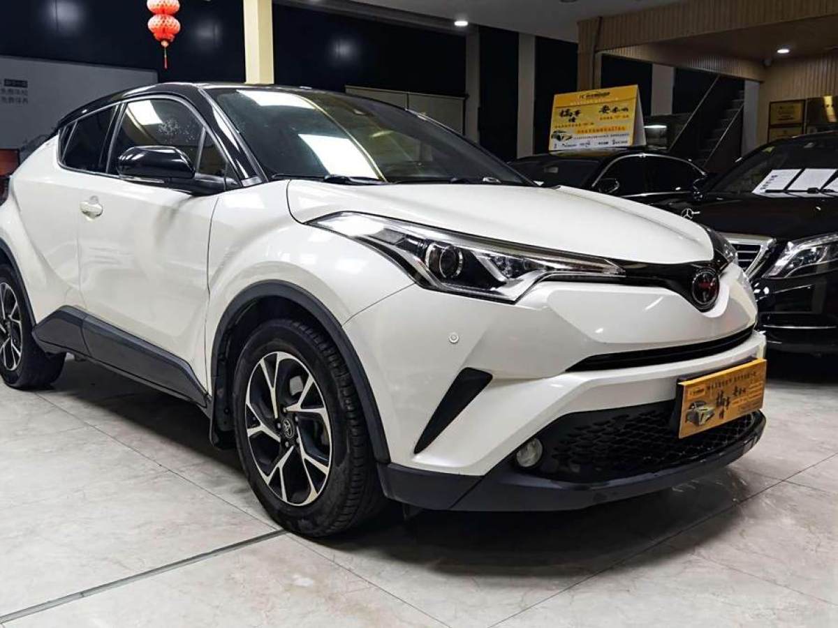 豐田 C-HR  2018款 2.0L 豪華版 國(guó)V圖片