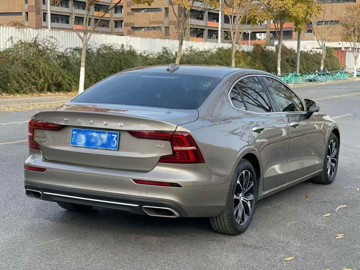 沃爾沃 S60L  2021款 T3 智行豪華版圖片