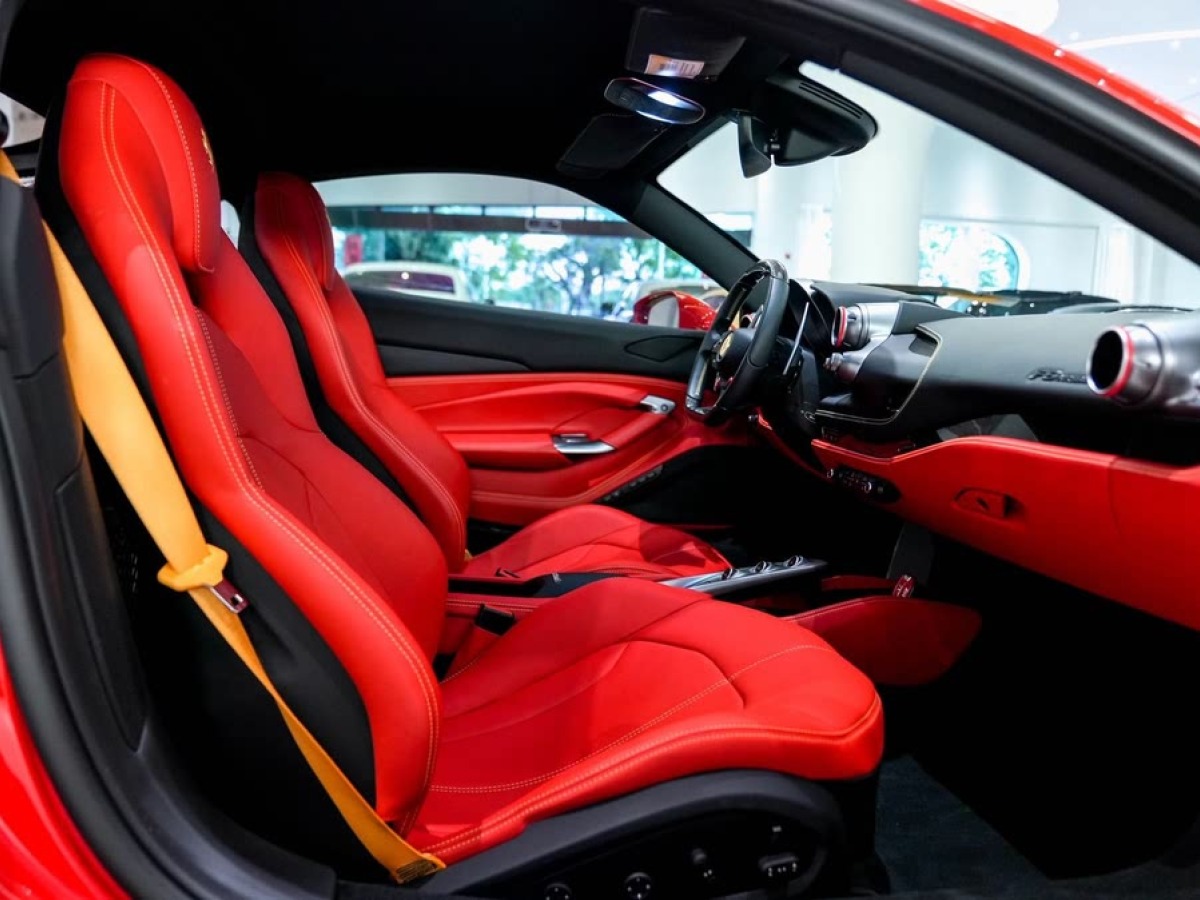 法拉利 F8 Tributo  2019款  3.9T V8圖片