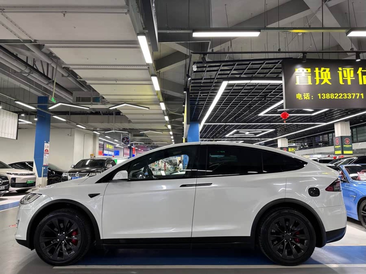 特斯拉 Model X  2017款 Model X 100D 長續(xù)航版圖片