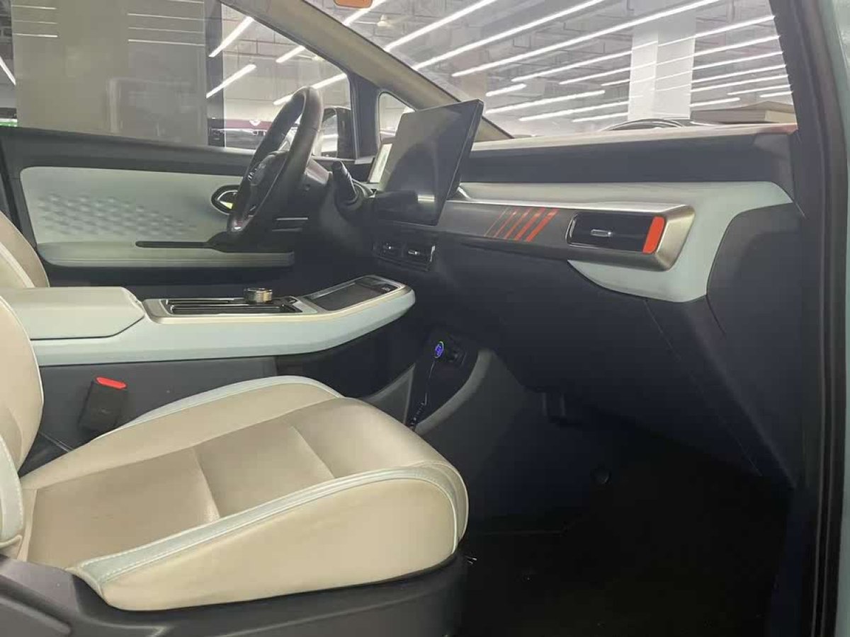 埃安 AION Y  2021款 70 暢享版圖片