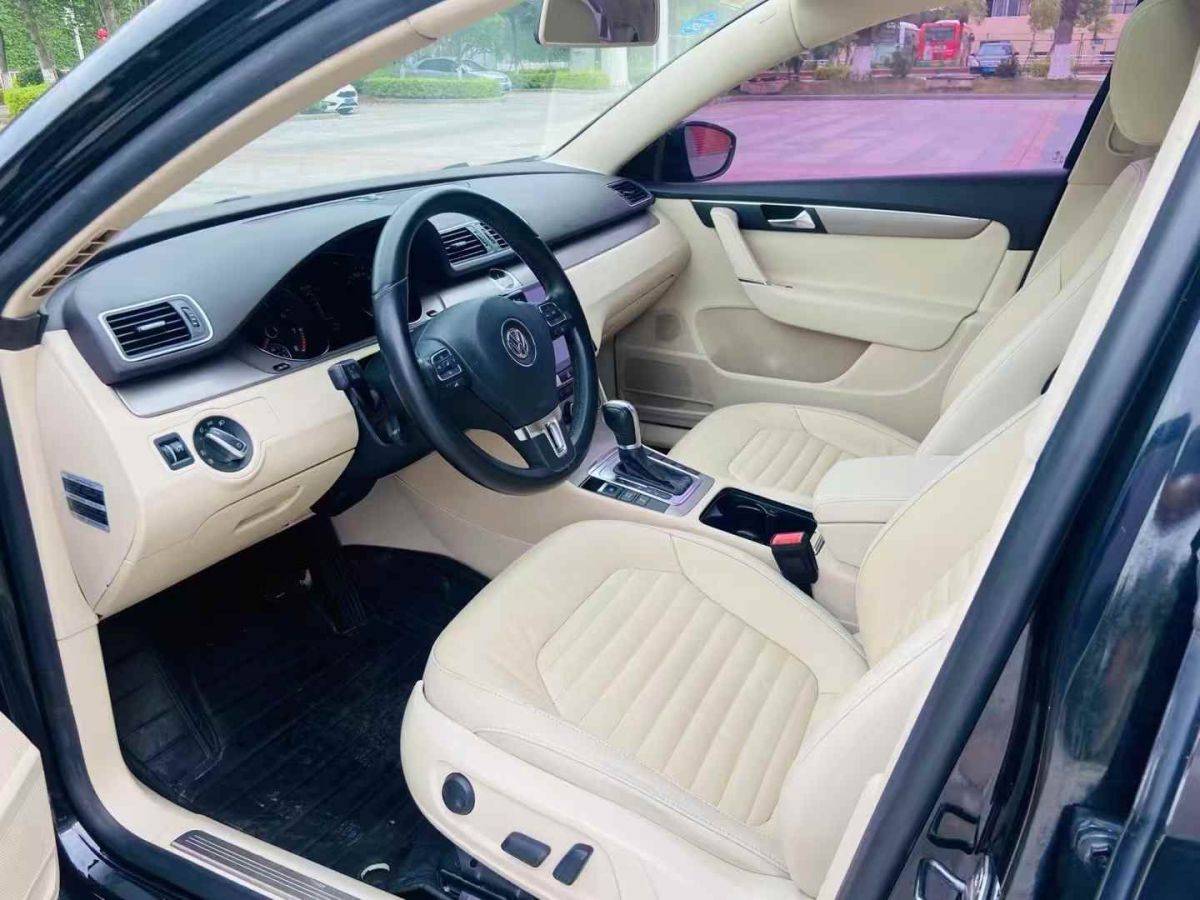 大眾 輝騰  2014款 3.0L 商務(wù)型圖片