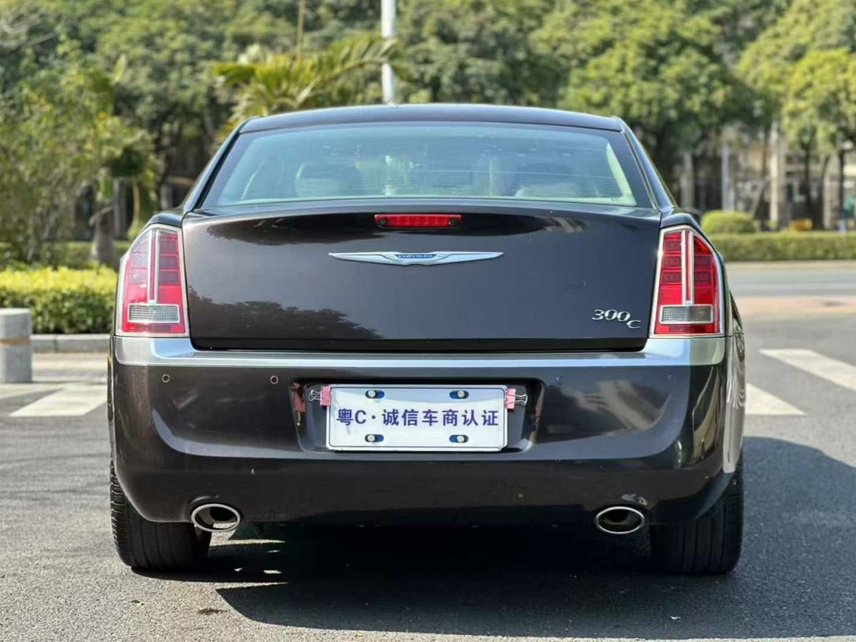 克萊斯勒 300C  2013款 3.6L 尊崇版圖片