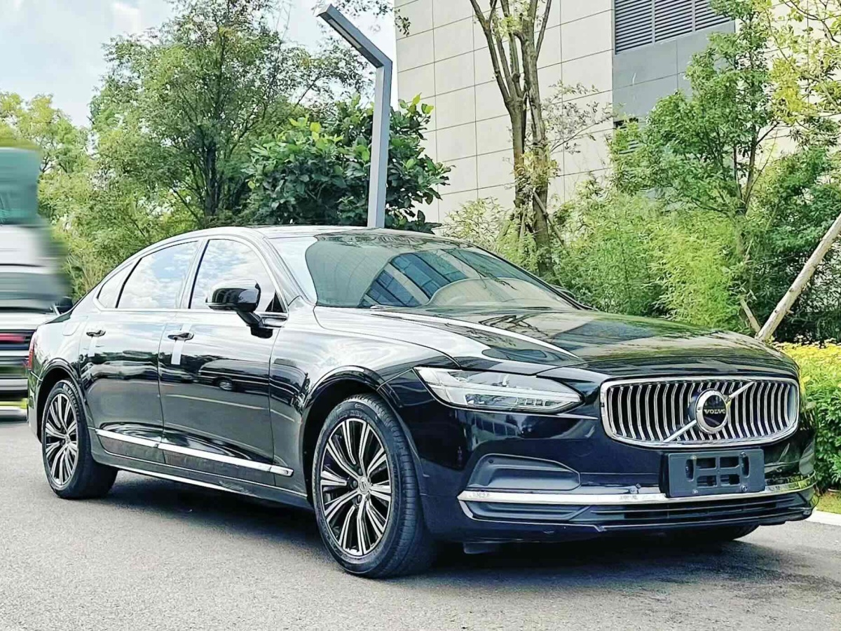 沃爾沃 S90  2022款 B5 智逸豪華版圖片