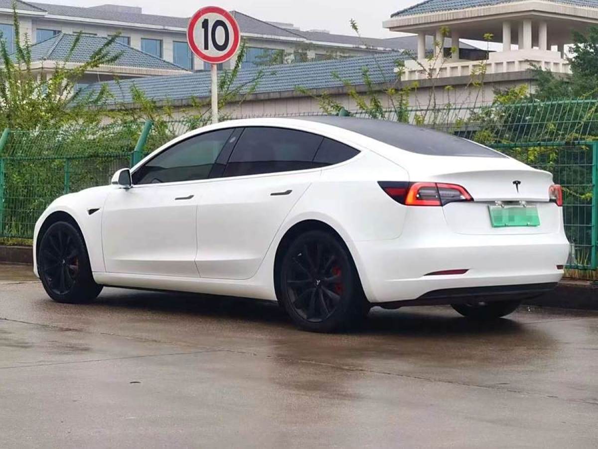 特斯拉 Model 3  2019款 標(biāo)準(zhǔn)續(xù)航后驅(qū)升級(jí)版圖片