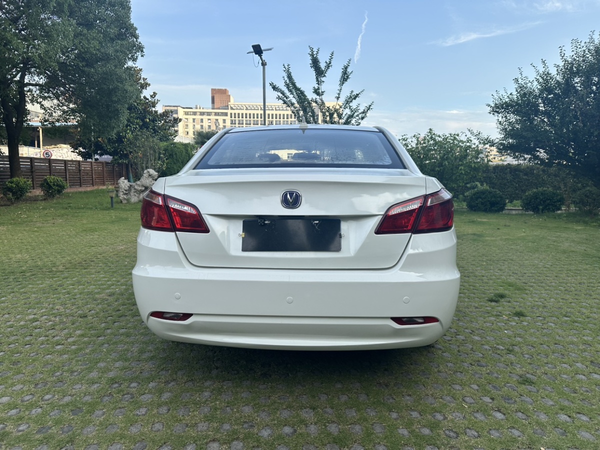 長(zhǎng)安 逸動(dòng)  2014款 1.6L 自動(dòng)豪華型圖片