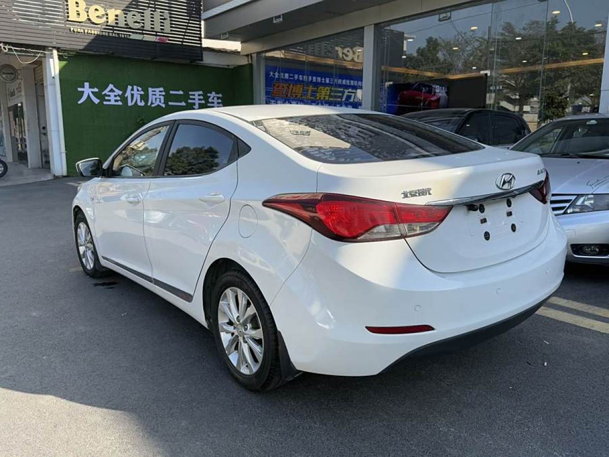 現(xiàn)代 朗動  2016款 1.6L 手動時尚型圖片